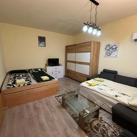 Ferienwohnung Alpino Laibach Exterior foto